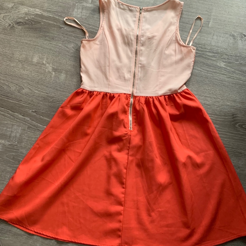 Doe & Rae Dress - Picture 4 of 4